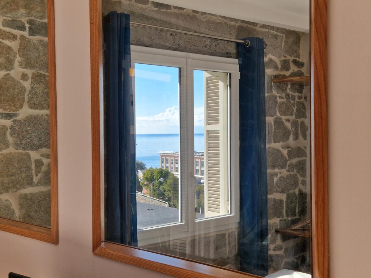 Apartment Incroyable T2 Plein De Charme Avec Balcon Vue A L'entree D'ajaccio *