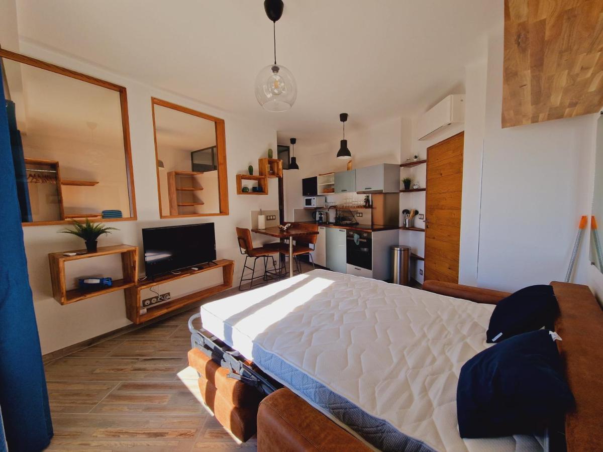 Incroyable T2 Plein De Charme Avec Balcon Vue A L'entree D'ajaccio Apartment Ajaccio (Corsica)
